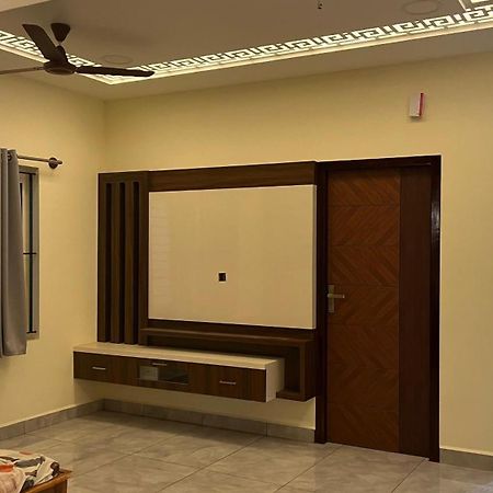 Guru Home Stay Near Sri Ramanasramam Tiruvannāmalai 外观 照片