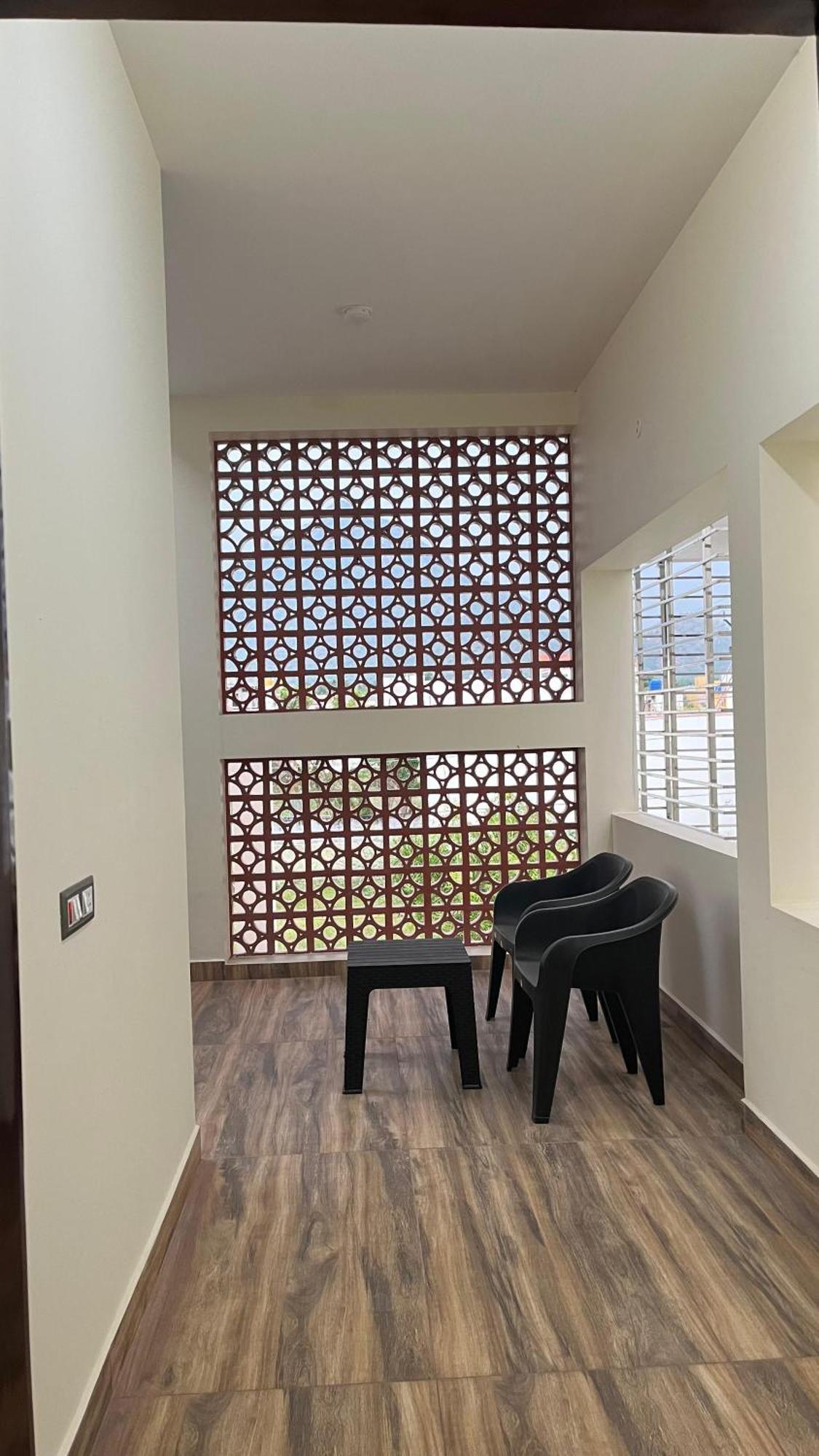 Guru Home Stay Near Sri Ramanasramam Tiruvannāmalai 外观 照片